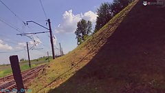 Hayat Kadını Tren Yolu Kenarında Erkekle Birlikte Oluyor